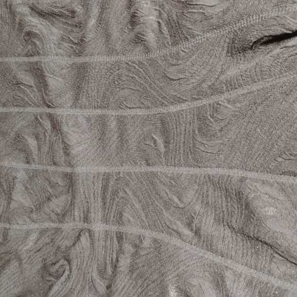 Robbie Bee Signature Black Dress - Picture 15 of 16